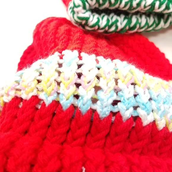 Five Handmade Christmas Colors Beanies Lot! Gift - Picture 7 of 11